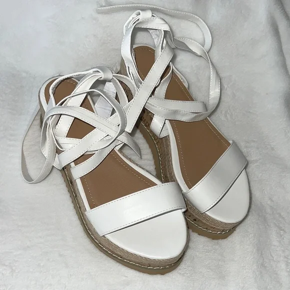 Truffle collection Elegant White Women's Sandals size 6 - Picture 3 of 6